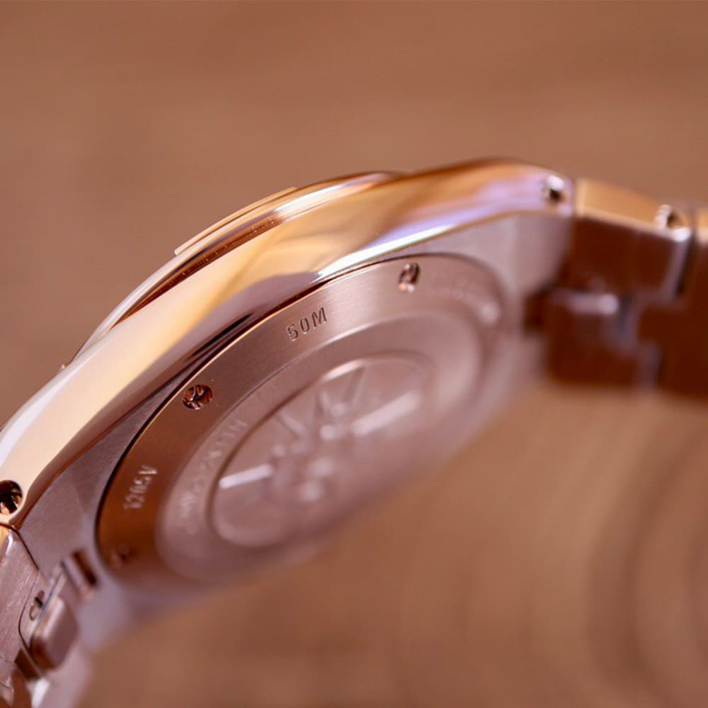 Vacheron C0nstan1n Overseas Self-winding