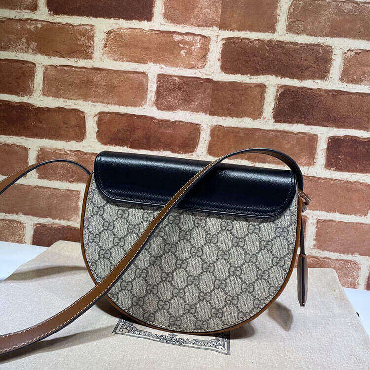 Gvc*1 Padlock Small Shoulder Bag