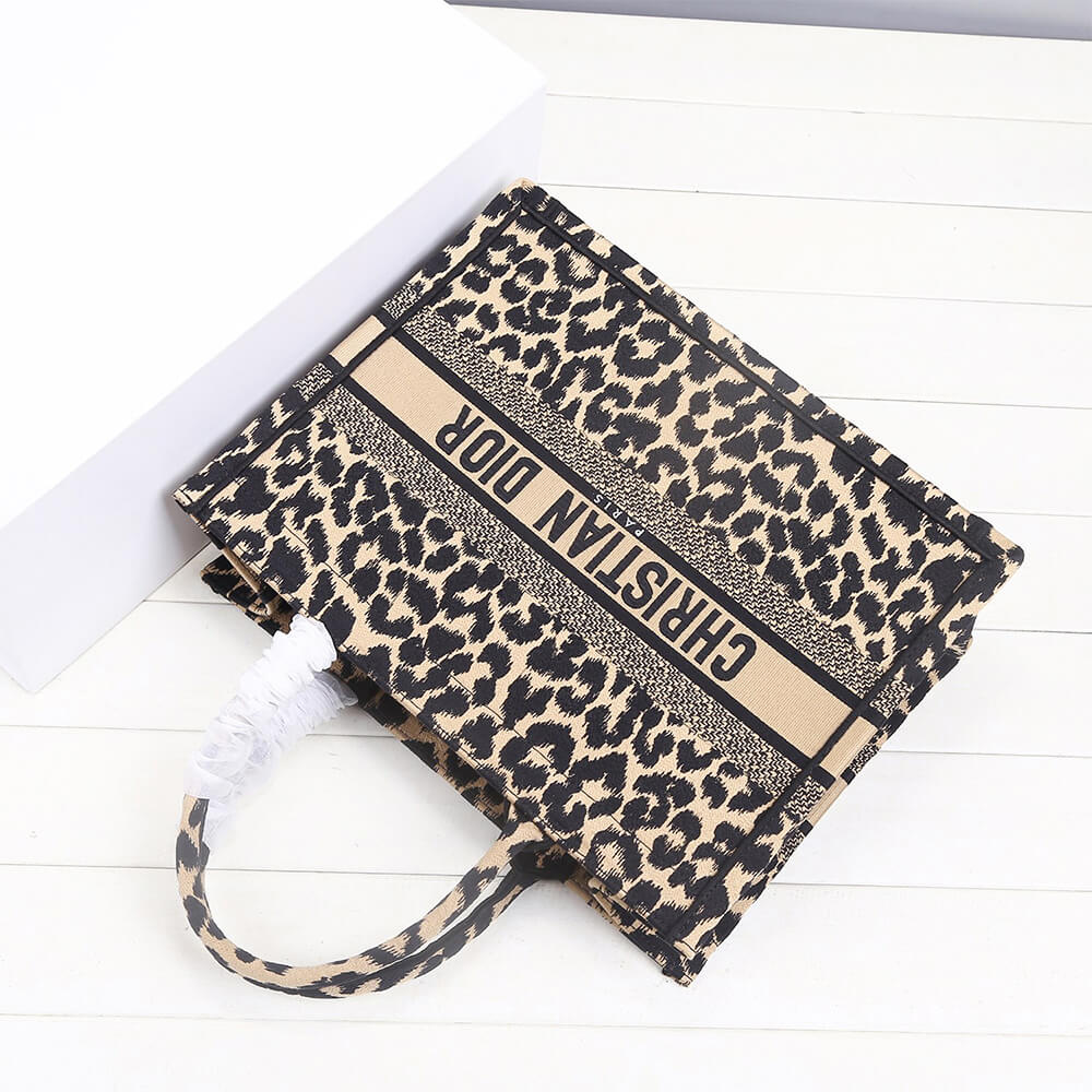 SMALL D10r BOOK TOTE