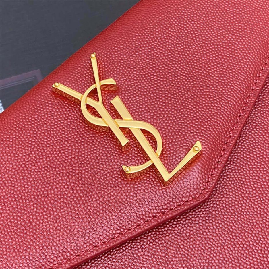 Y51 UPTOWN POUCH IN GRAIN DE POUDRE EMBOSSED LEATHER