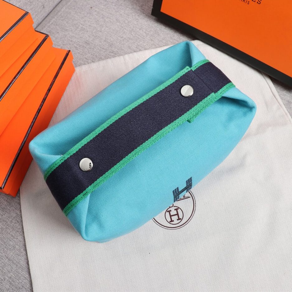 H**me5 toiletery bag