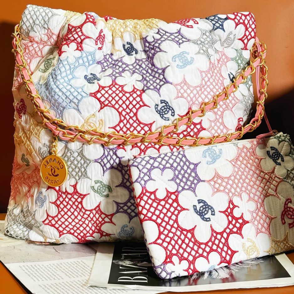Ch**el 22 SMALL HANDBAG