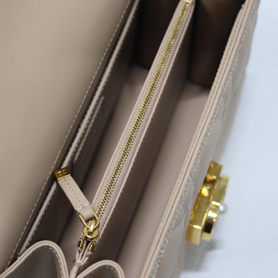 Medium D10r Ange Bag