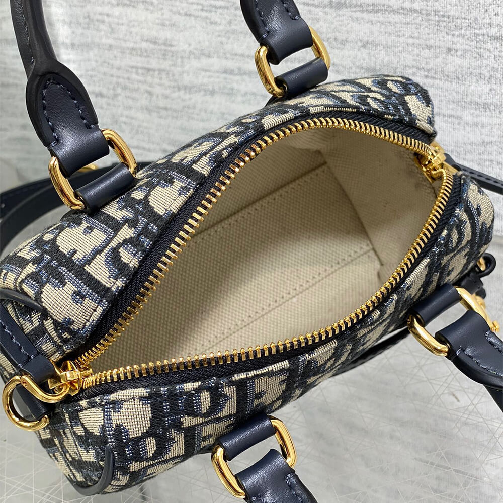 D10r Groove 16 Bag