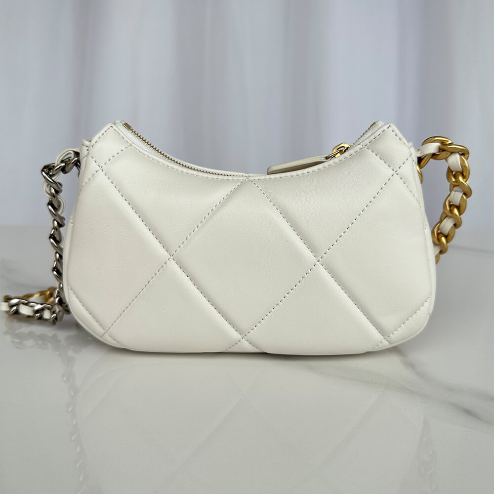 Ch**el 19 chain bag