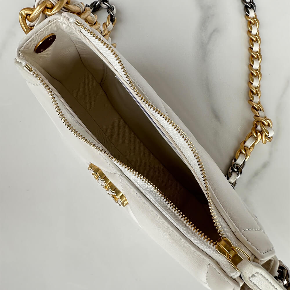 Ch**el 19 chain bag