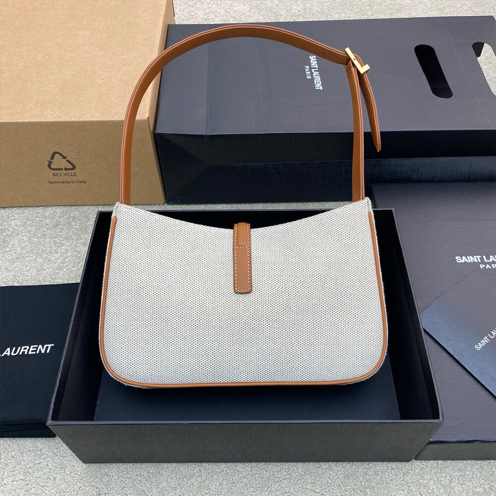 Y51 LE 5 A 7 HOBO BAG