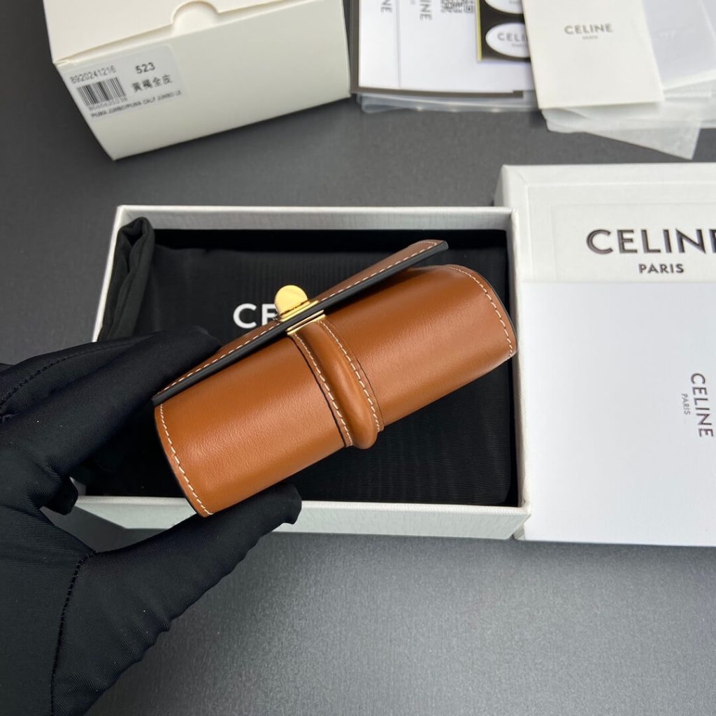 Ce1i*e 16 Small Wallet in Shiny Calf Leather