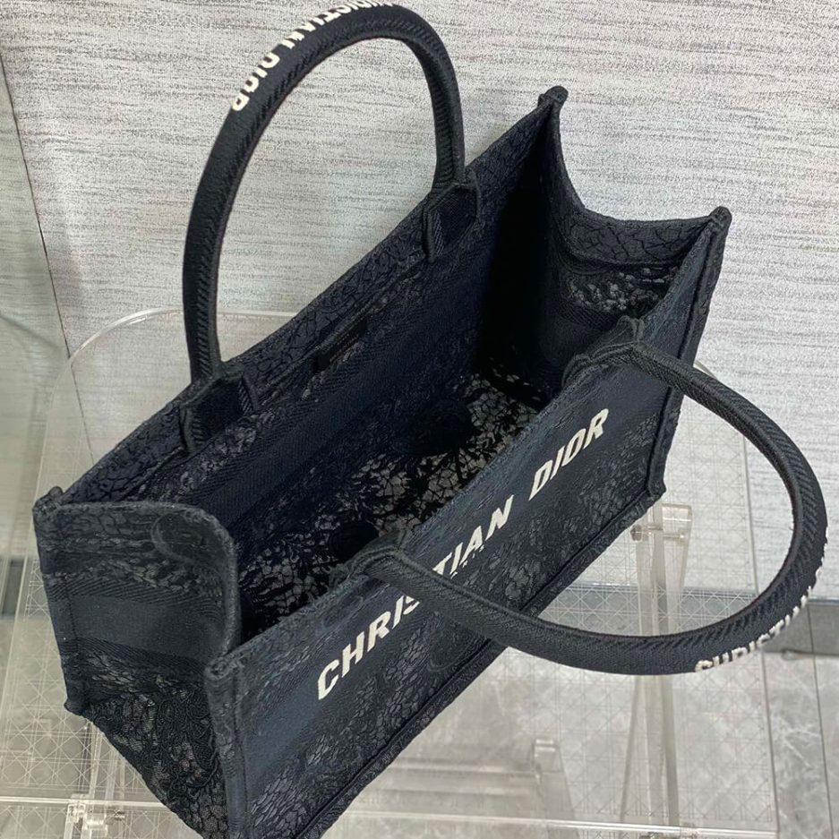 Medium D10r Book Tote
