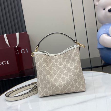 GG Emblem mini bucket bag