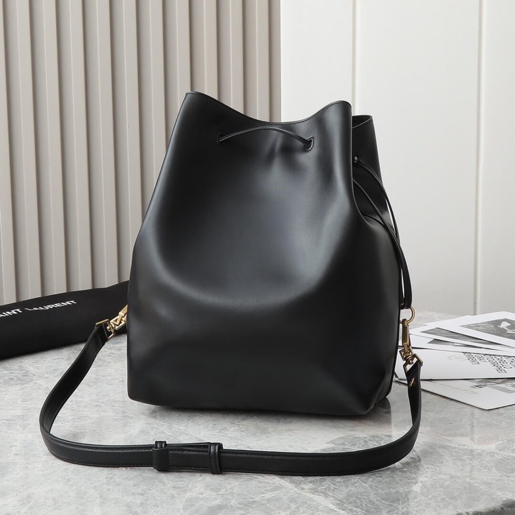 Y51 PARIS VII pochon in lambskin
