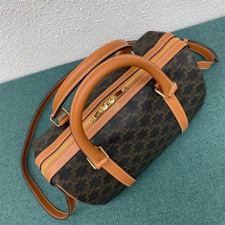Ce1i*e Large Boston IN Triomphe Canvas and calfskin