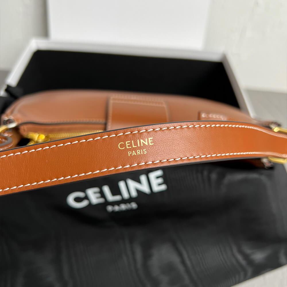 Ce1i*e MEDIUM AVA TRIOMPHE BAG in Smooth Calfskin