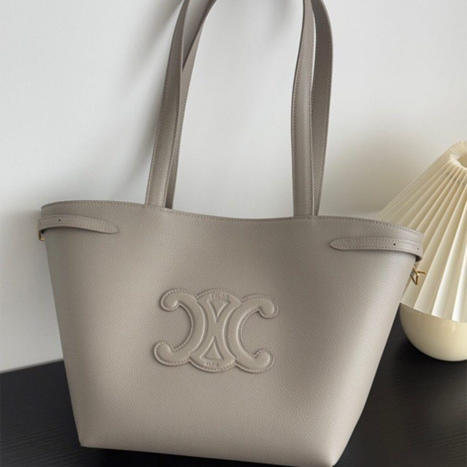 Ce1i*e SMALL CABAS ANAÏS CUIR TRIOMPHE in Grained calfskin