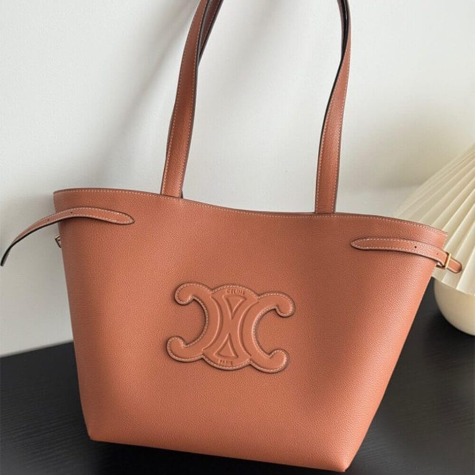 Ce1i*e SMALL CABAS ANAÏS CUIR TRIOMPHE in Grained calfskin