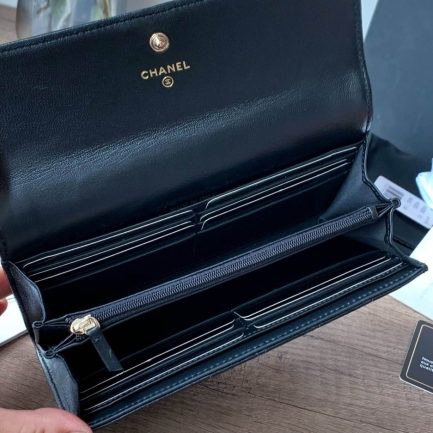 Ch**el classic long wallet