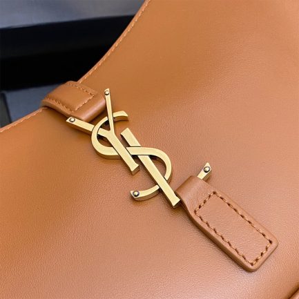 Y51 le 5 a 7 in smooth leather