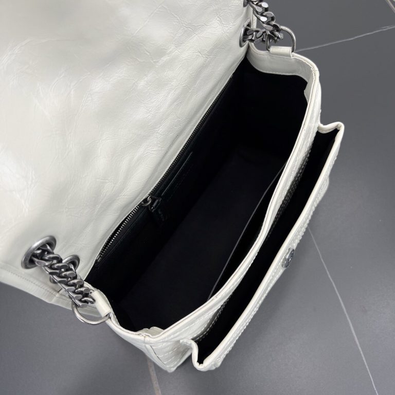 Y51 Sa1nt Lau*nt Medium(HIGH-END GRADE)