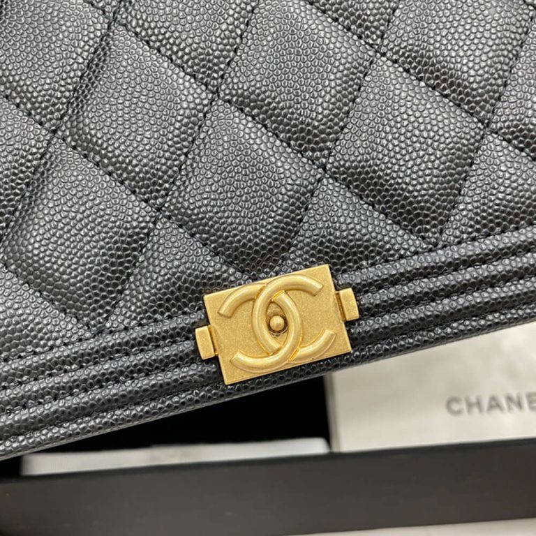 Ch**el BOY Ch**el Wallet On Chain(high-end grade)